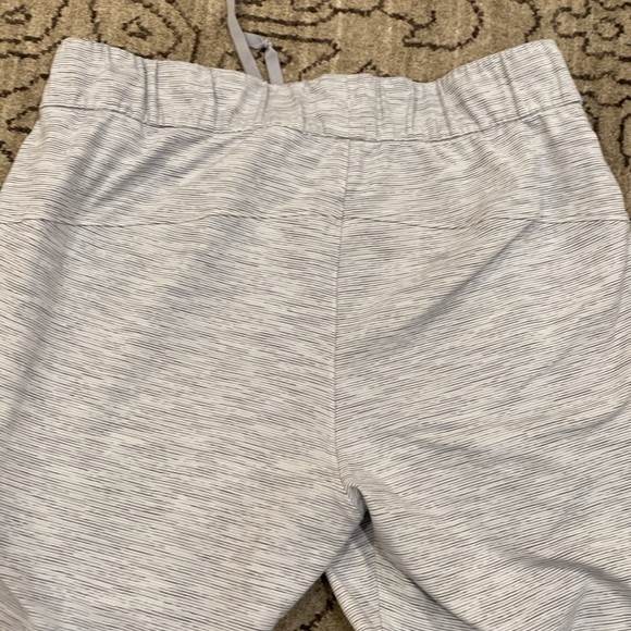 Lululemon Drawstring Pant - Picture 4 of 5